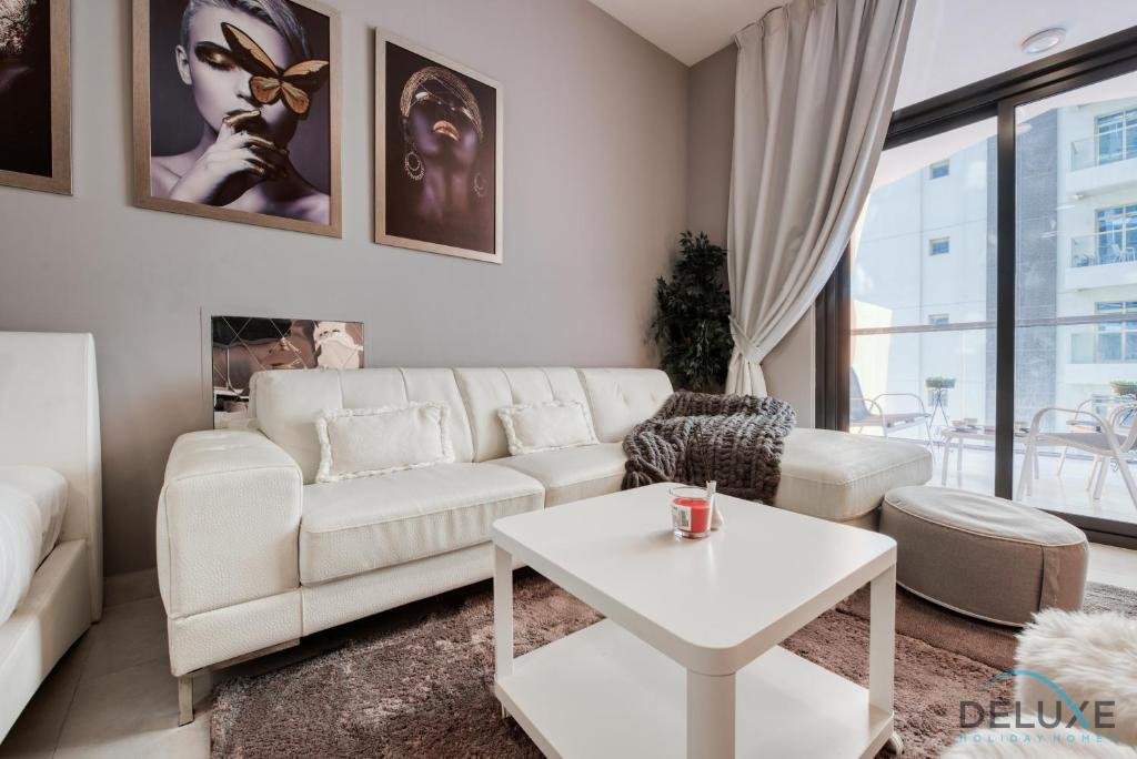 Дубай: Glamorous Studio at Binghatti Stars Dubai Silicon Oasis by Deluxe Holiday Homes