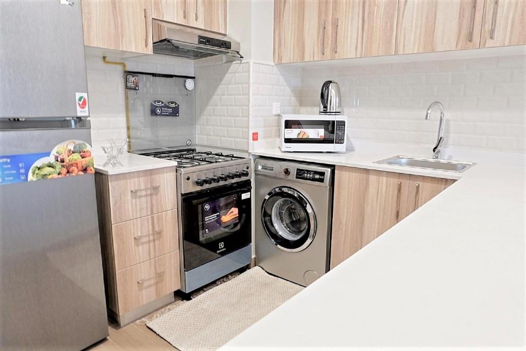 Дубай: Hera Serviced Apartments