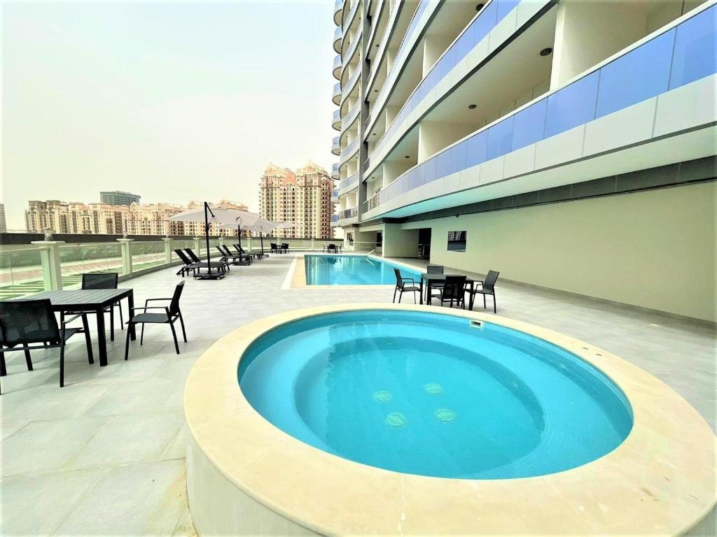Дубай: Hera Serviced Apartments