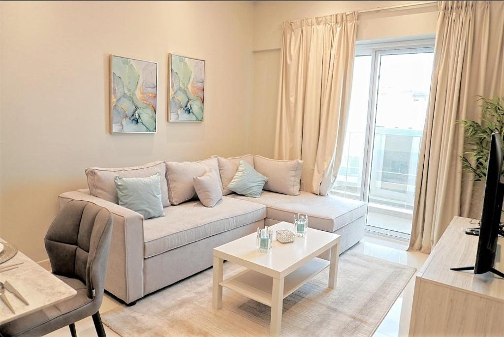 Дубай: Hera Serviced Apartments