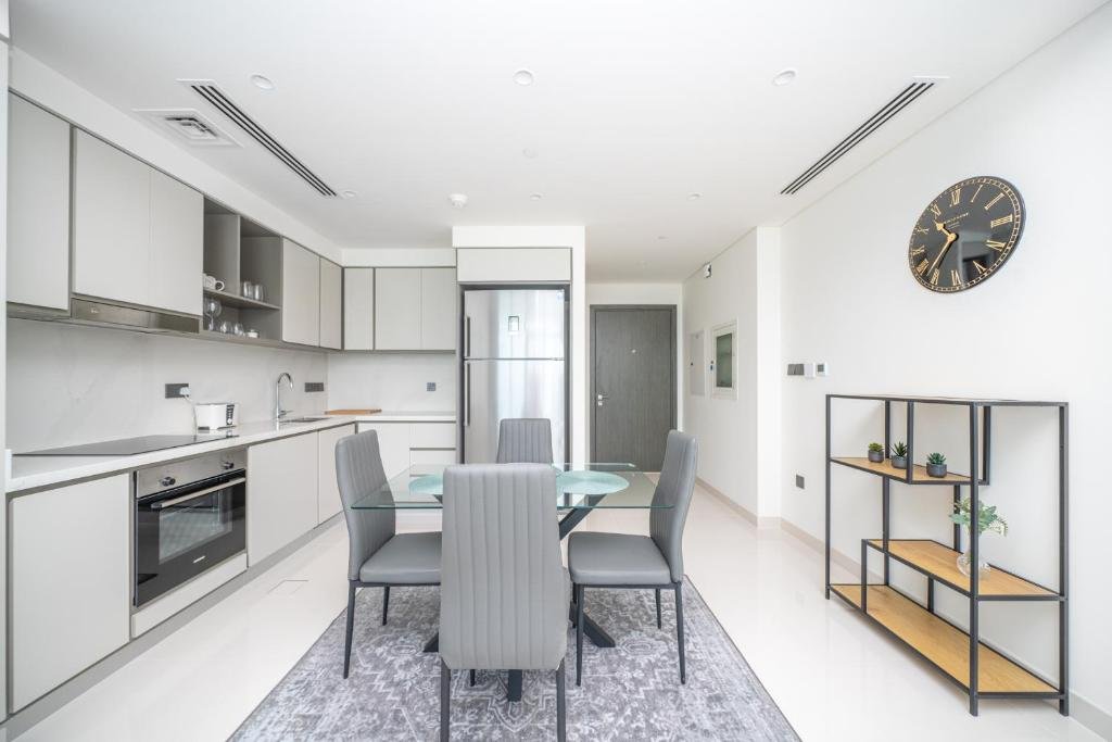 Дубай: Elegant 2 bedroom apartment at Sunrise Bay