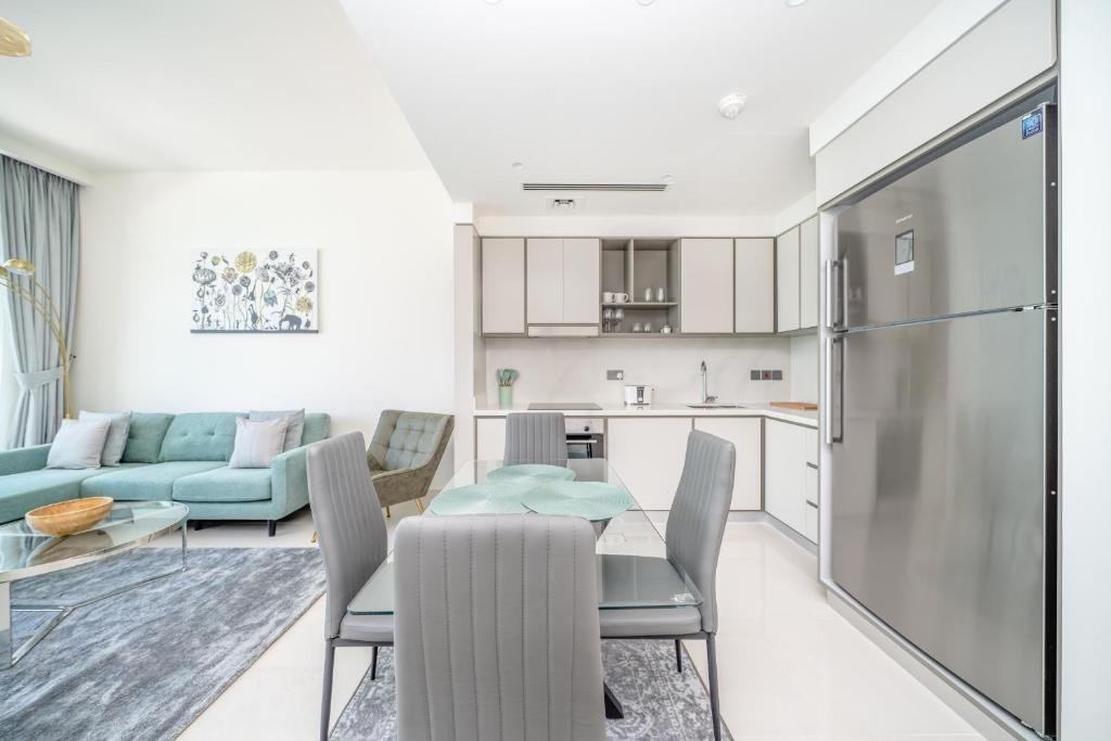 Дубай: Elegant 2 bedroom apartment at Sunrise Bay