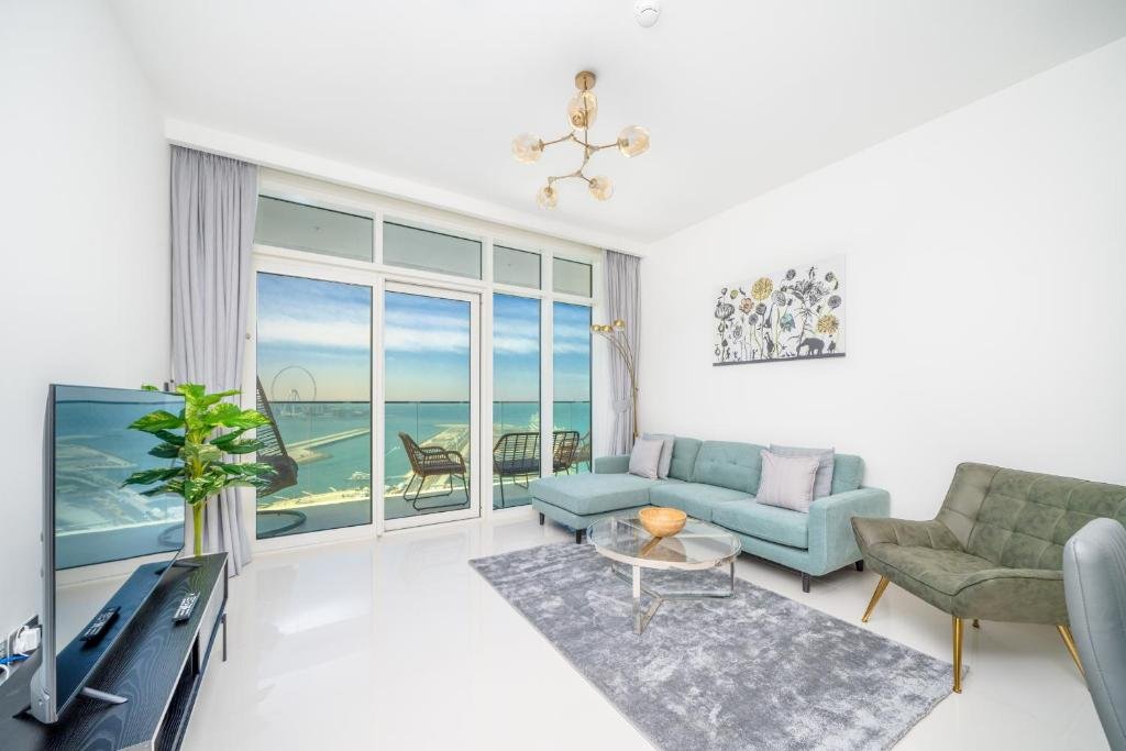 Дубай: Elegant 2 bedroom apartment at Sunrise Bay