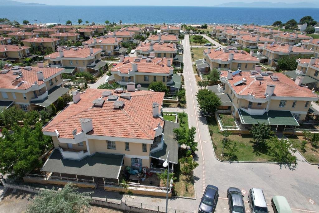 Дикили: Deniz Kenarında, Sahil Sitesinde, 3+1 Yazlık