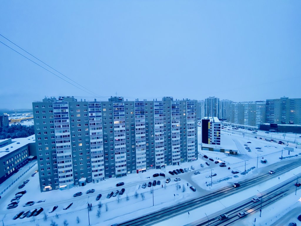 Сургут: Apartamenty Sever on Iosifa Karolinskogo 9