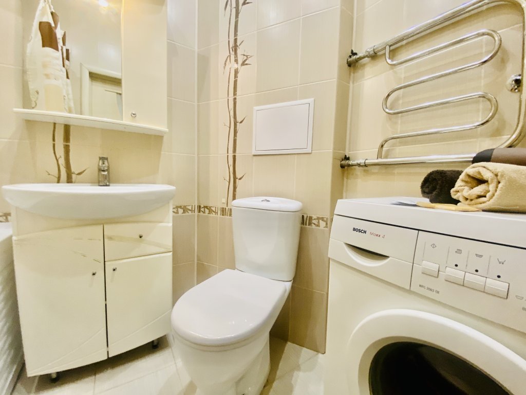 Сургут: Apartamenty Sever on Iosifa Karolinskogo 9