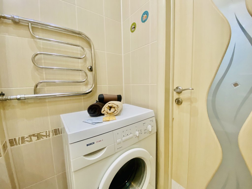 Сургут: Apartamenty Sever on Iosifa Karolinskogo 9