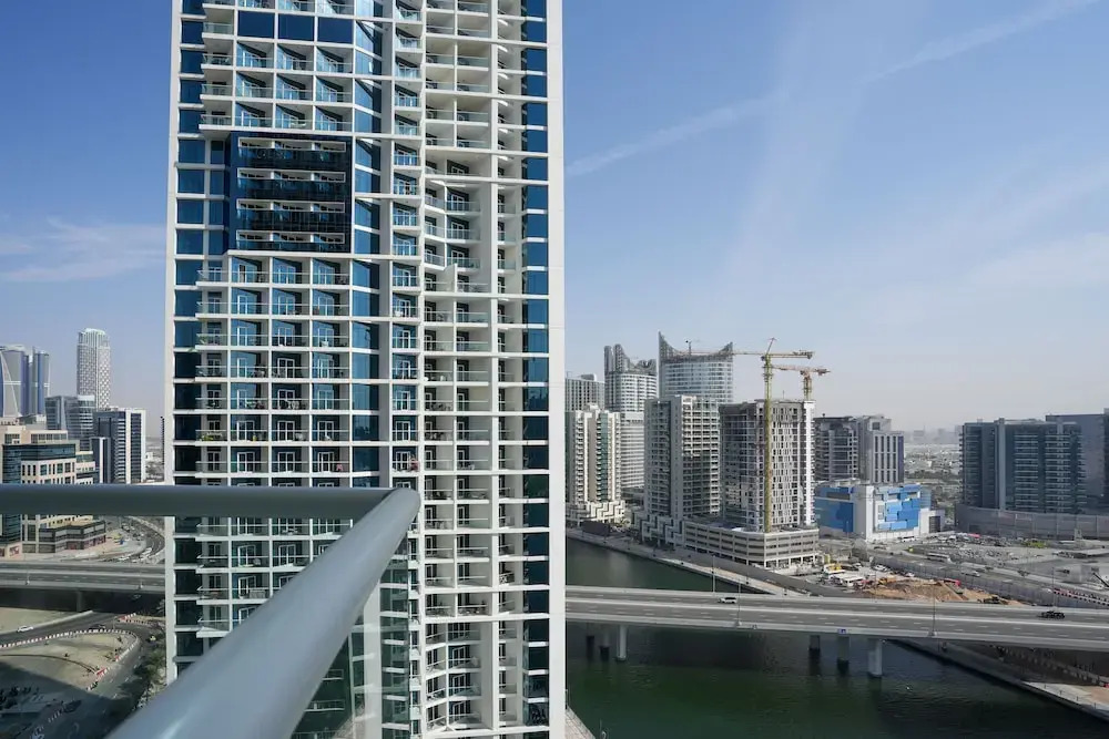 Дубай: Whitesage -  Fancy Studio With Mesmerizing Canal Views