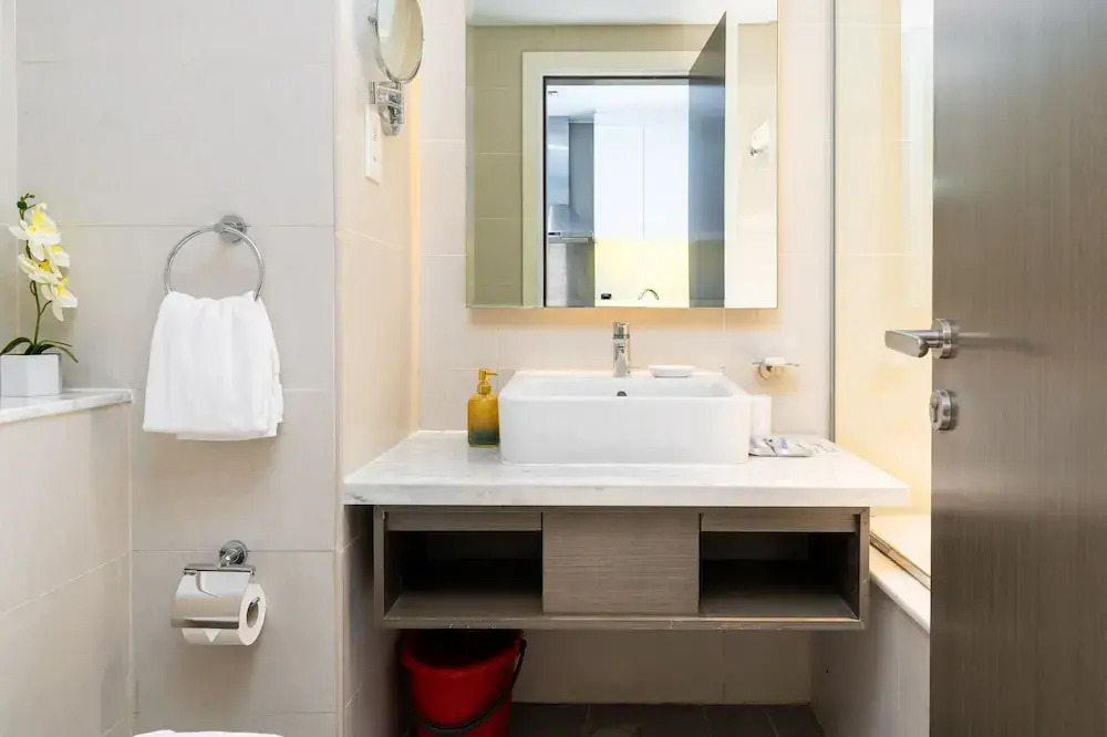 Дубай: Whitesage -  Fancy Studio With Mesmerizing Canal Views