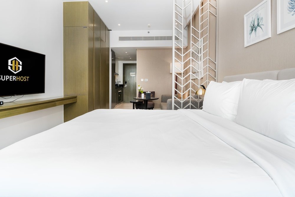 Дубай: Whitesage -  Fancy Studio With Mesmerizing Canal Views