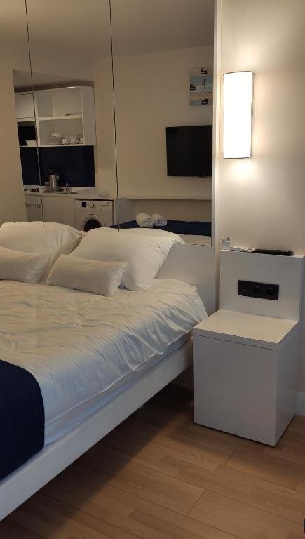 Батуми: Vip Apartament Orbi