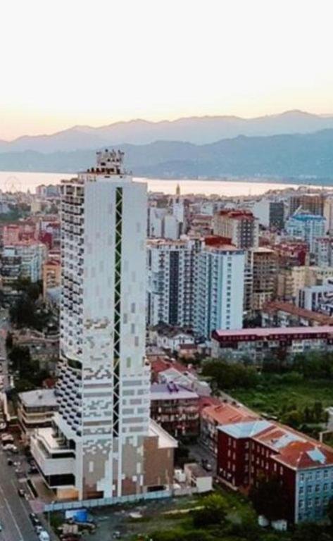 Батуми: Vip Apartament Orbi