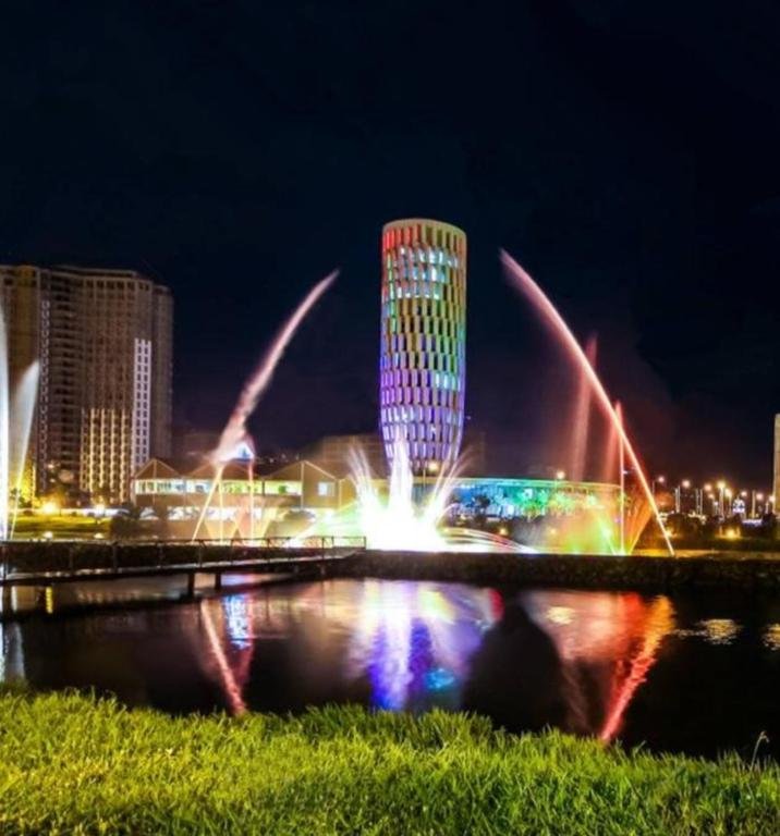 Батуми: Vip Apartament Orbi
