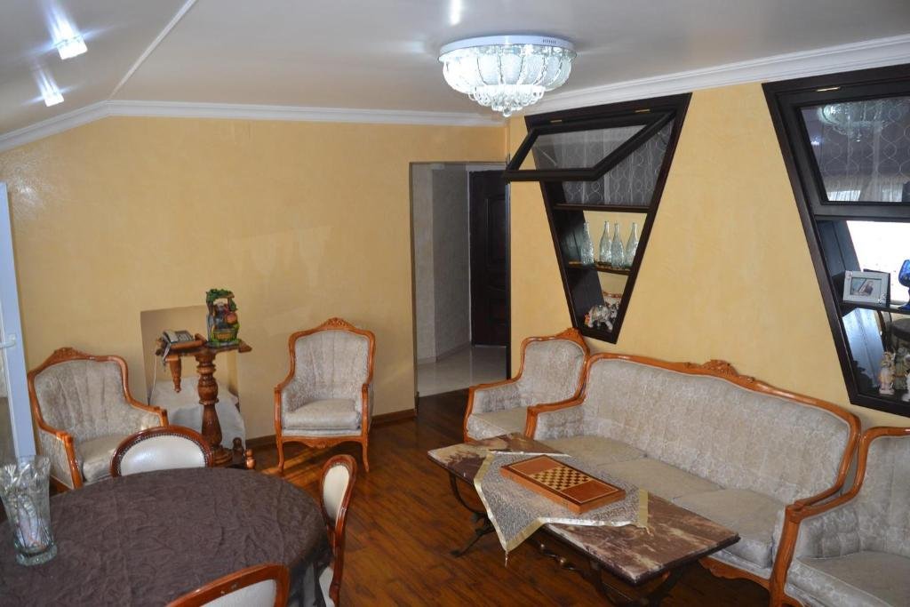 Батуми: Apartment Royal Batumi