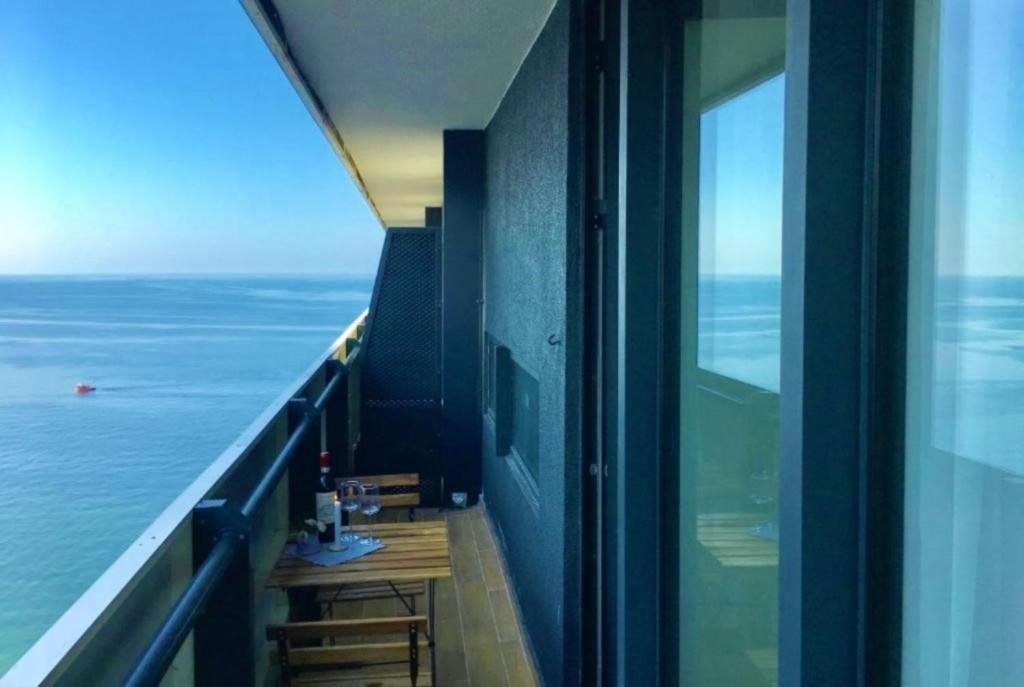 Батуми: Batumi Luxury Resort & Sea View Aparthotel