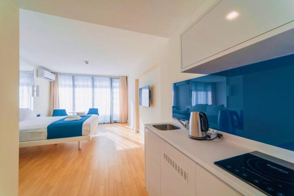Батуми: Batumi Luxury Resort & Sea View Aparthotel