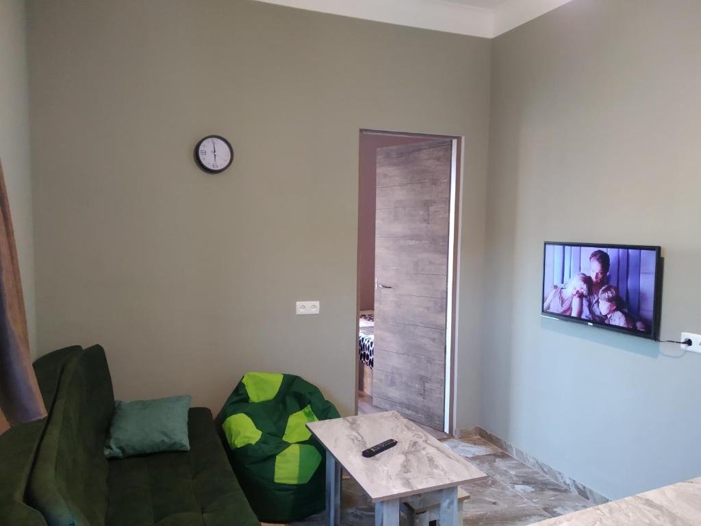 Тбилиси: Cozy apartment near Metro station