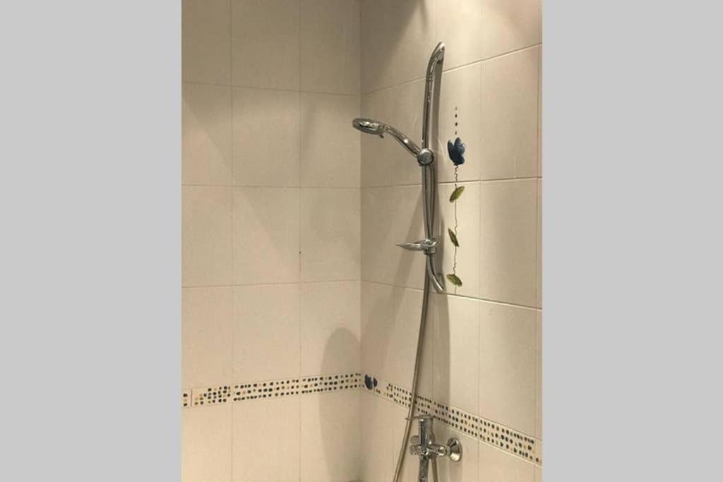 Тбилиси: Sunny, spacious flat in Vake District