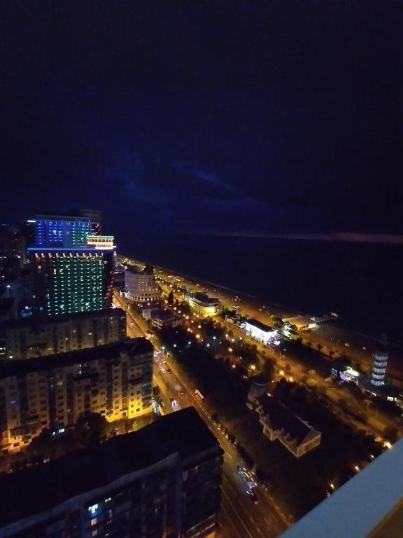 Батуми: orbi city sea view apartment