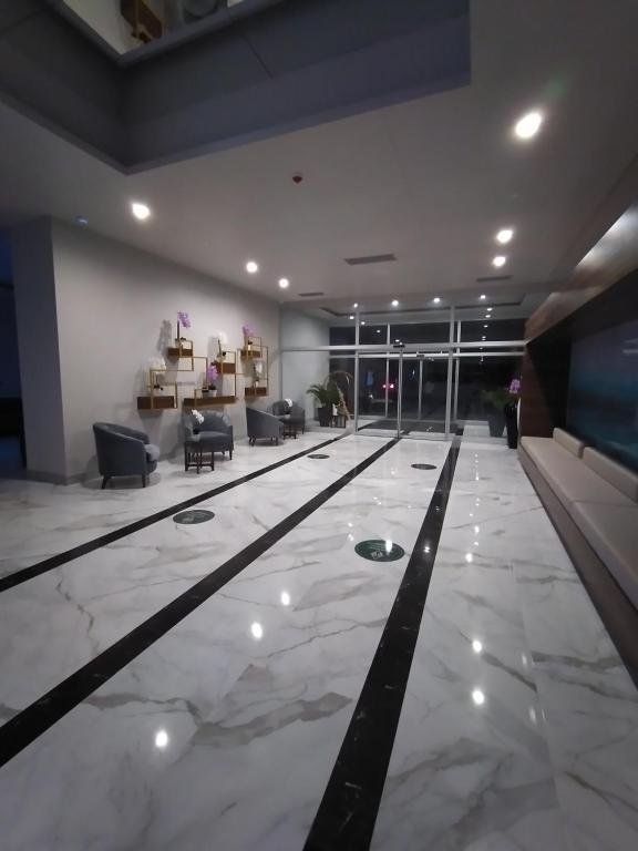 Батуми: orbi city sea view apartment