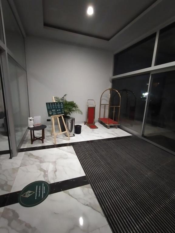 Батуми: orbi city sea view apartment