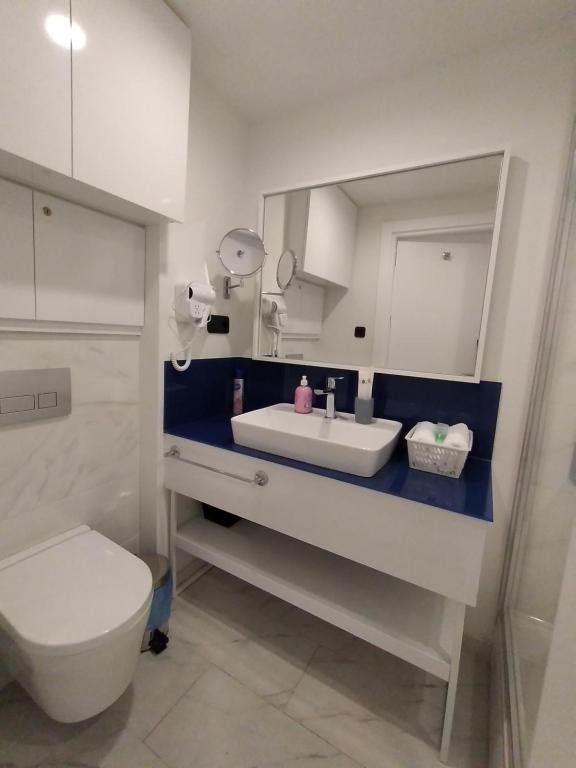 Батуми: orbi city sea view apartment