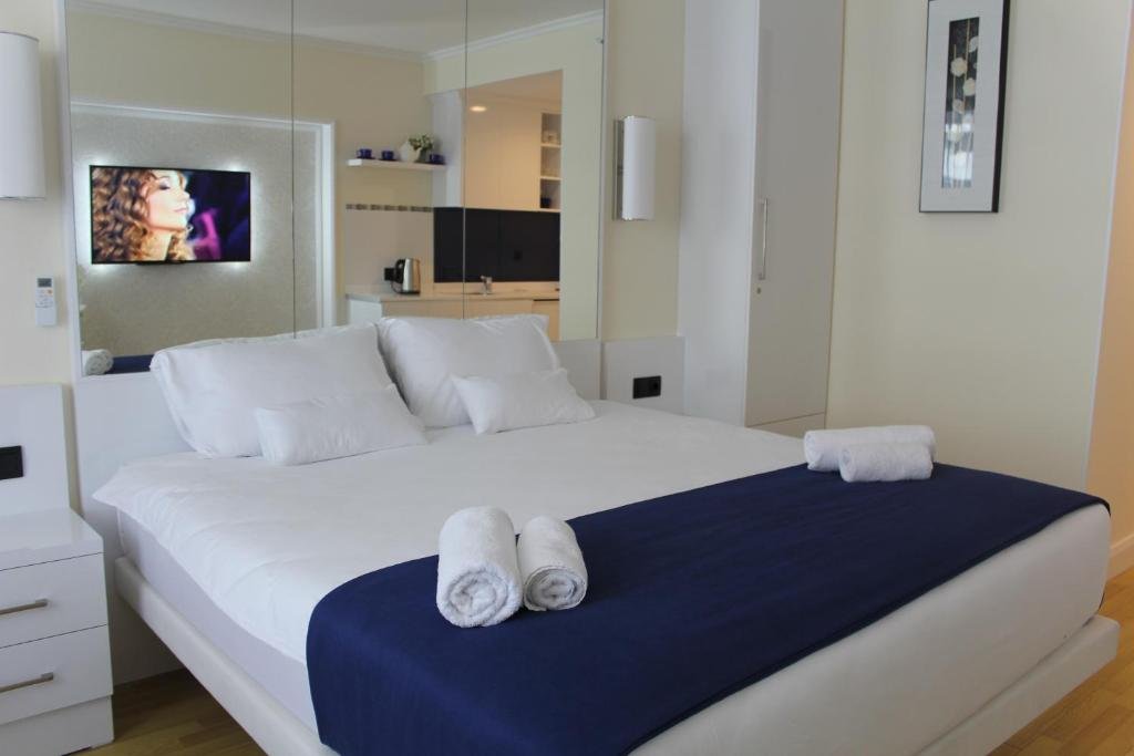 Батуми: VIP Apart See View Batumi