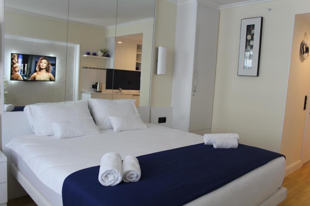 Батуми: VIP Apart See View Batumi