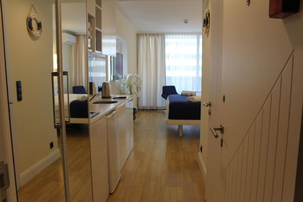 Батуми: VIP Apart See View Batumi