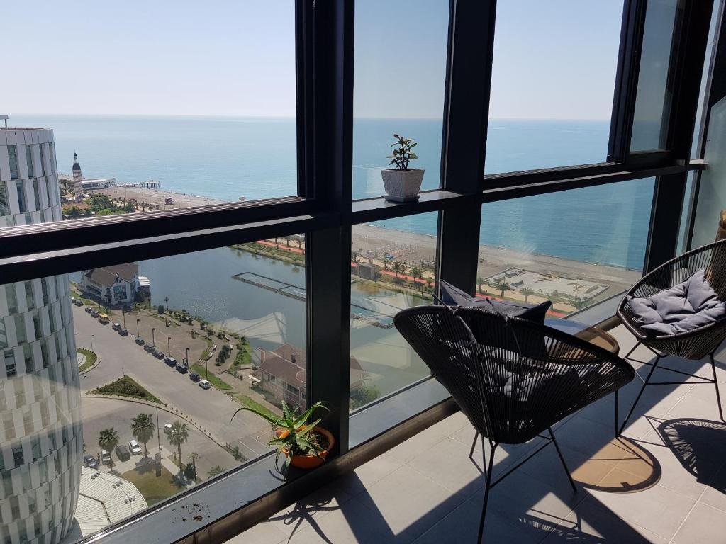 Батуми: Apartments in ALLIANCE PALACE