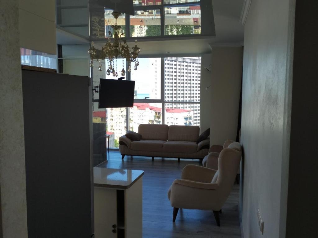 Bright apartment with sea view — фото 2