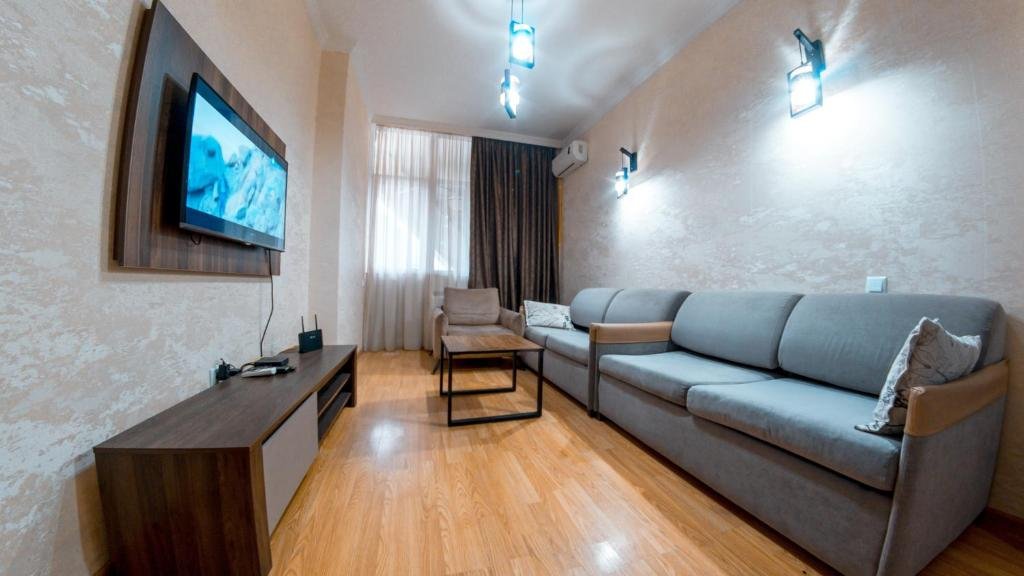 Батуми: Apartament In First Line
