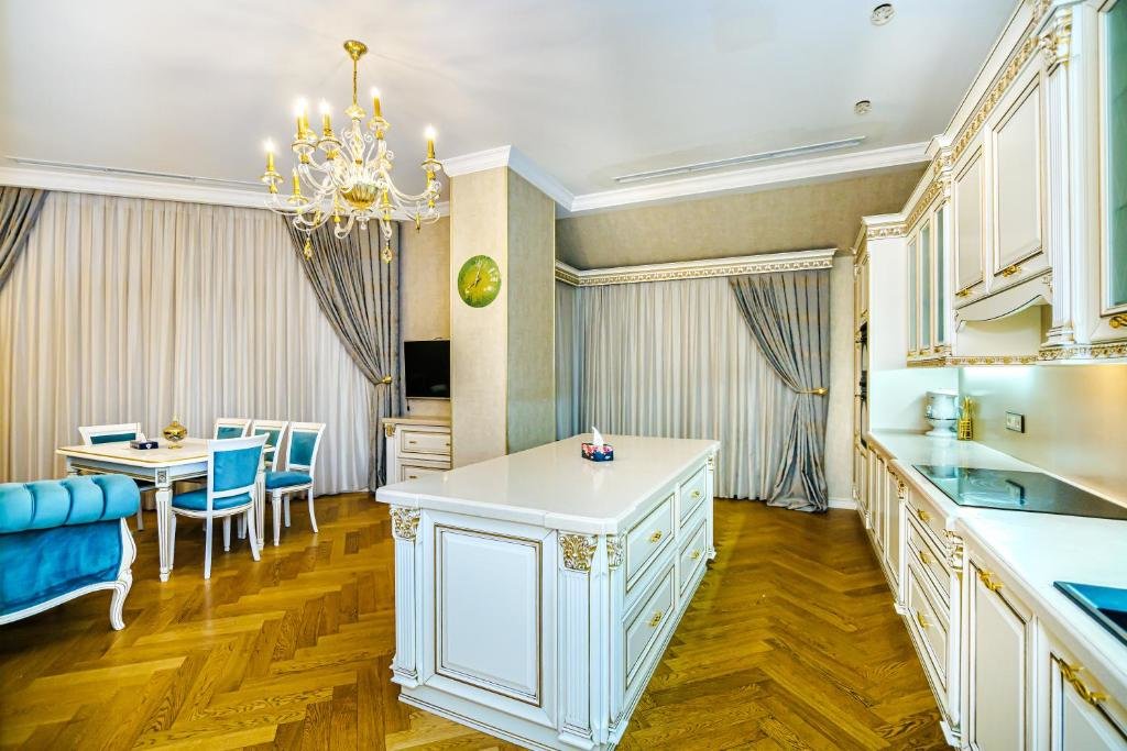 Баку: Marriot Apartment 4 bedroom