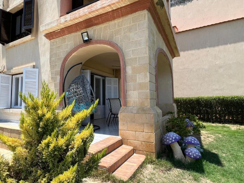 Эль-Аламейн: Lazorde Beachfront Experience