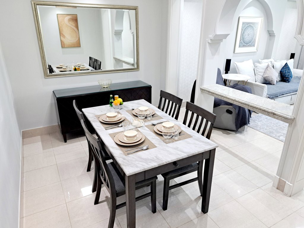 Дубай: Апартаменты PalmBay 1BR full Burj Khalifa & Fountain View