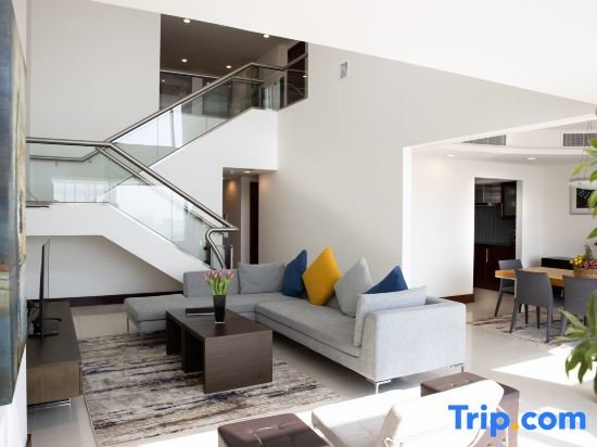 Дубай: Jumeirah Living World Trade Centre Residence, Suites and Hotel Apartments