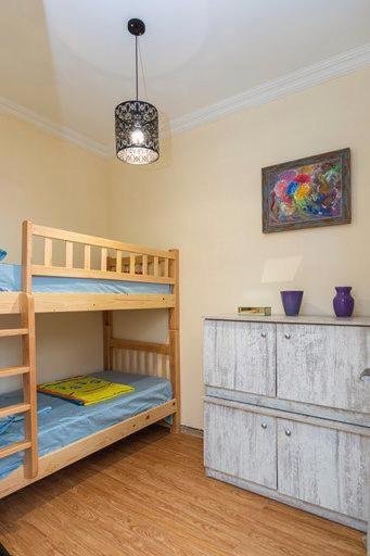 Тбилиси: Italian cozy apartment next to the metro Rustaveli - HEART OF TBILISI