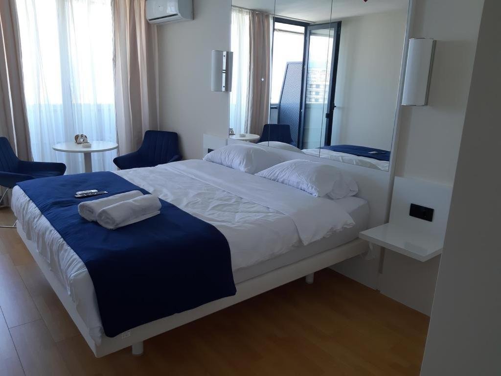 Luxury Apartament on Beach ORBI SITY BATUMI — фото 4