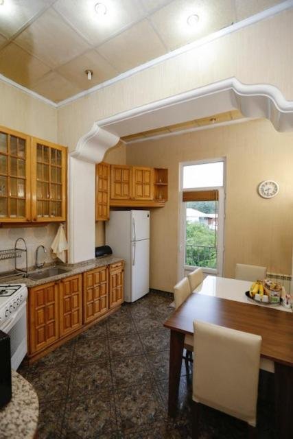 Тбилиси: Marjanishvili Square Apartment