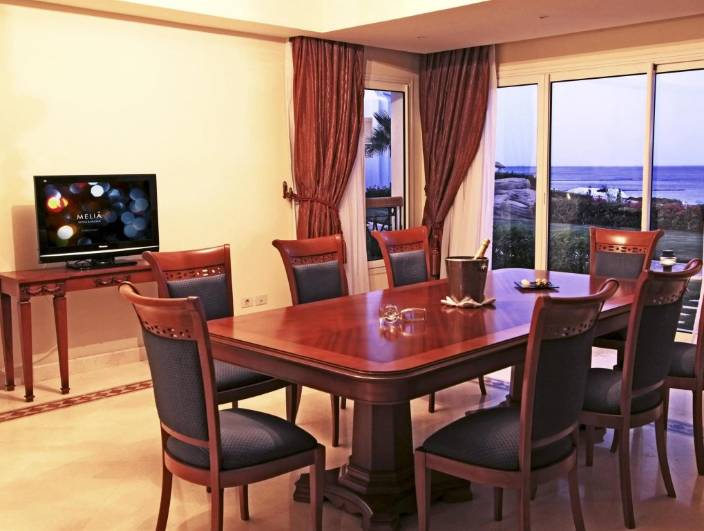 carousel image 1