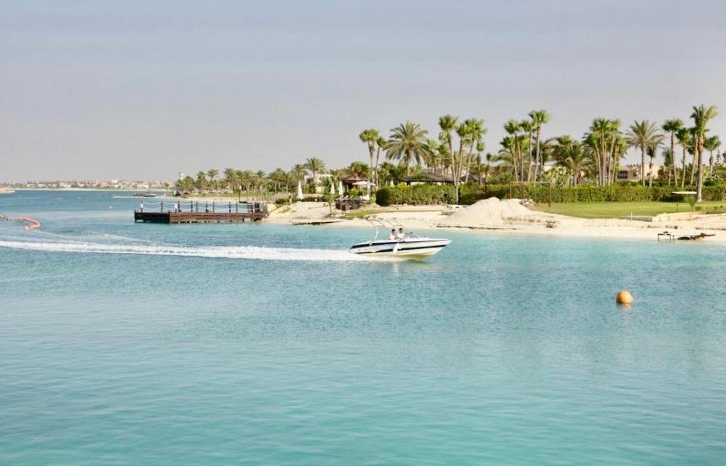 Эль-Аламейн: Marina7 Cozy spacious Villa 5 bedrooms, 5 bathrooms