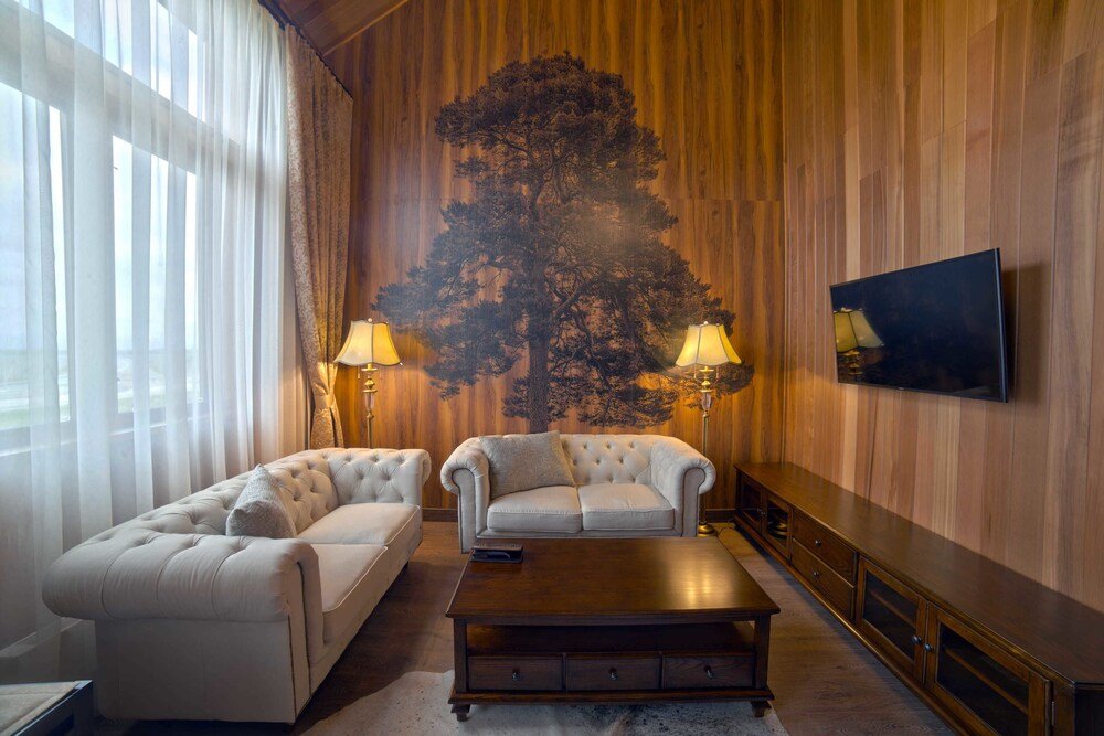 Артем: Cedar House