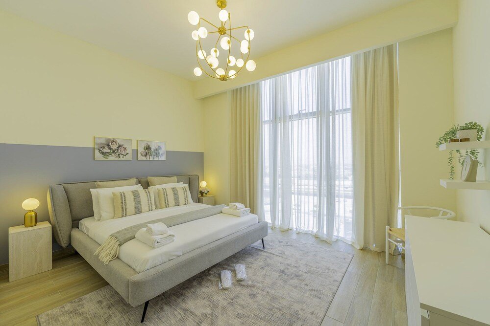 Дубай: Monty - Charming Apartment with Canal Vi