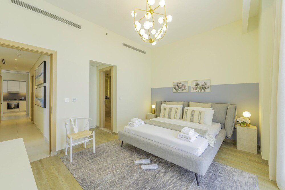 Дубай: Monty - Charming Apartment with Canal Vi