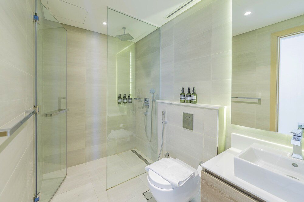 Дубай: Monty - Charming Apartment with Canal Vi