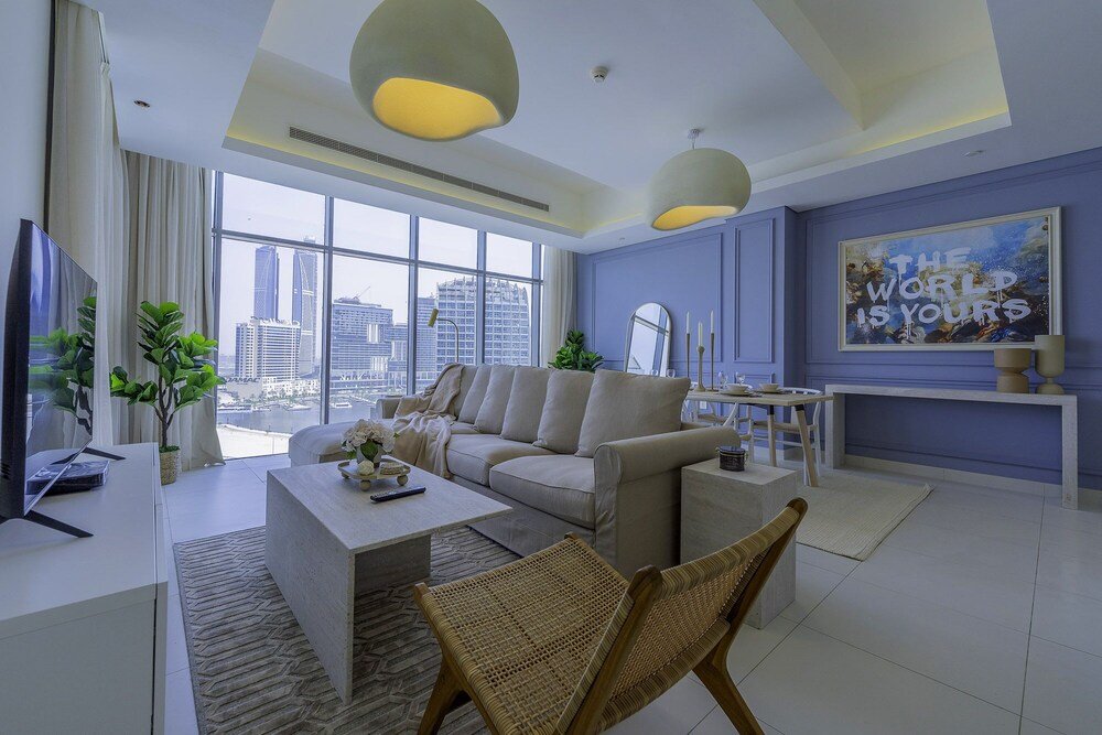 Дубай: Monty - Charming Apartment with Canal Vi