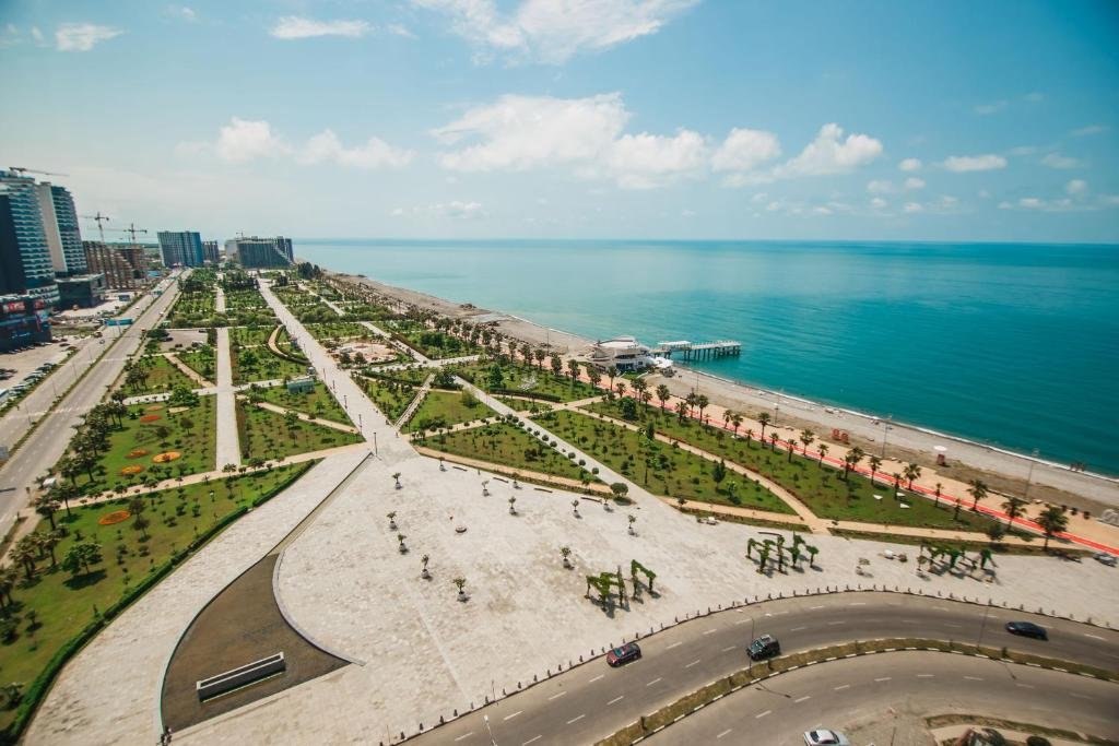 Батуми: Holiday Batumi Apartment.1716