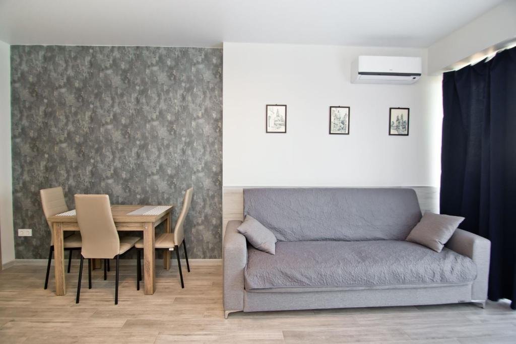 Батуми: Holiday Batumi Apartment.0411