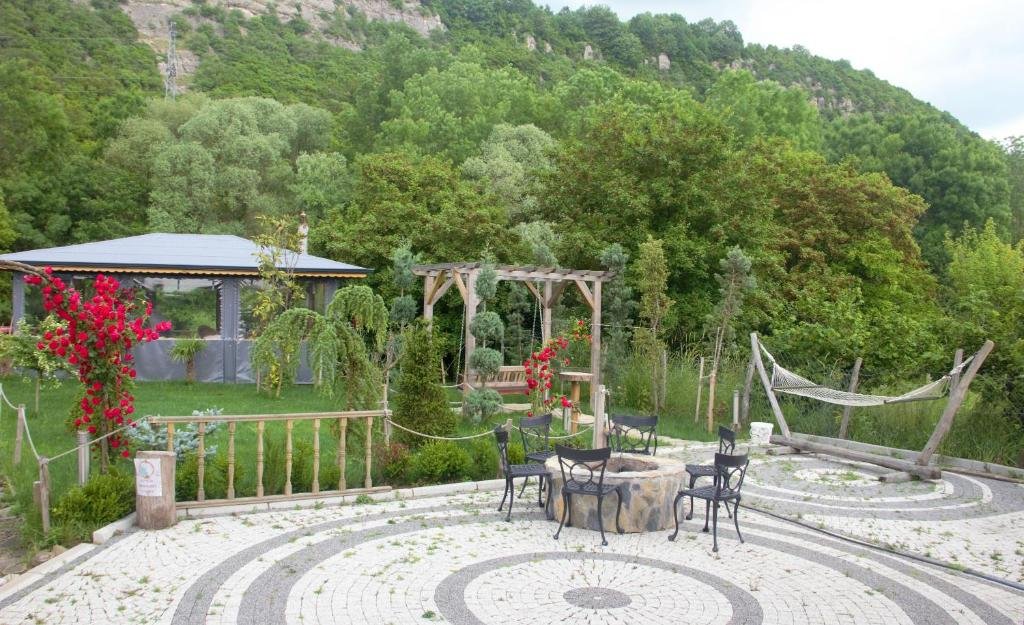 Сайл: Peaceful Bungalow House on Riverside