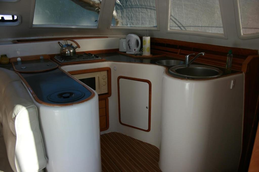 Мармарис: On Y Va , Delightful 3 bedroom catarmaran, with skipper